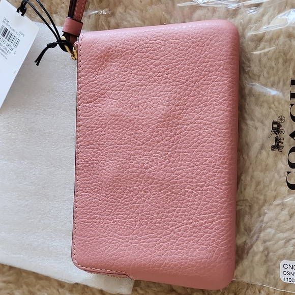 Adorable NWT Coach Disney X Pink Mickey & Minnie Crn Zip Wristlet 🩷🐭🖤 - Picture 5 of 13